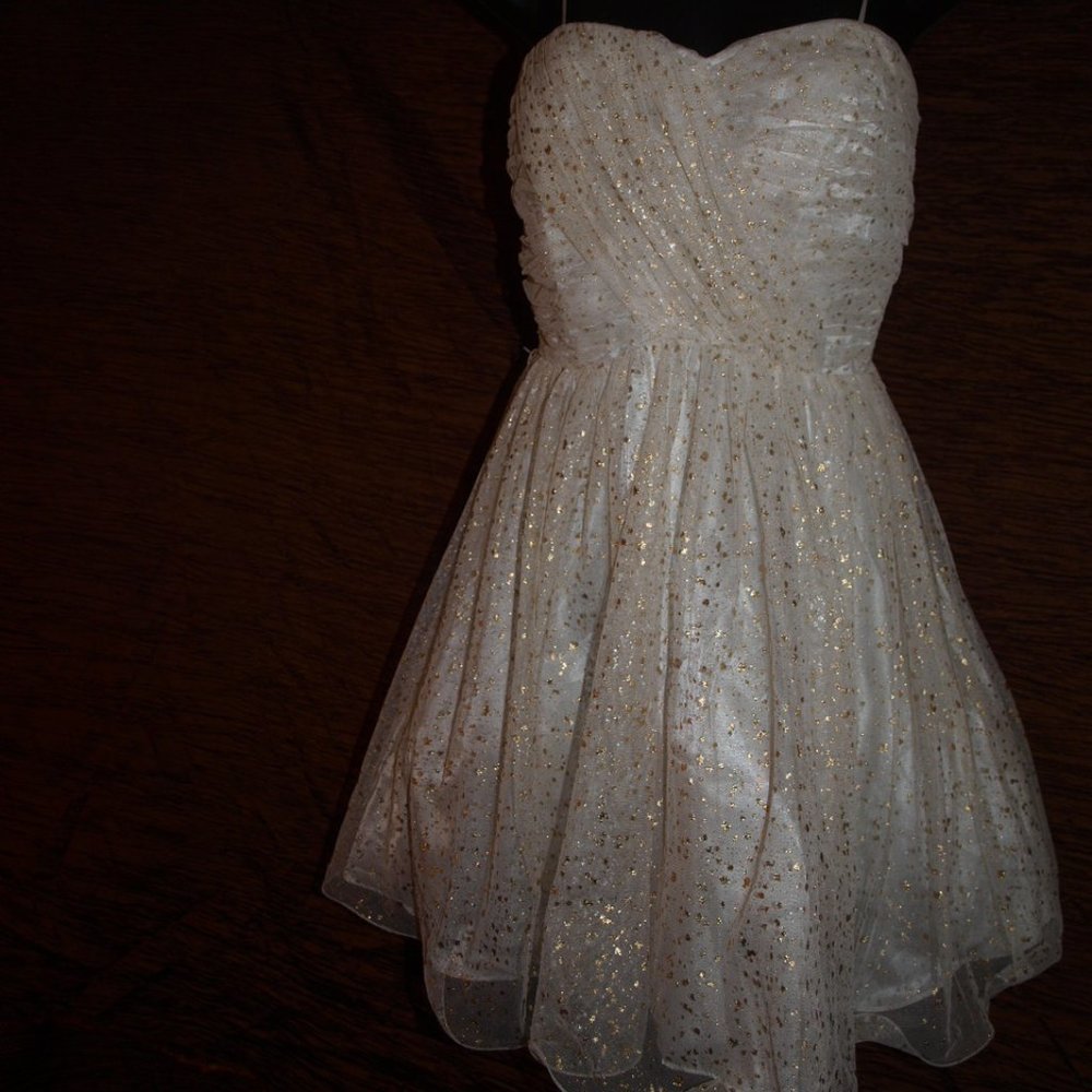 Party DRESS Short White With Gold Splatter BY MORGAN&CO SIZE 5/6 USED4PHOTOS